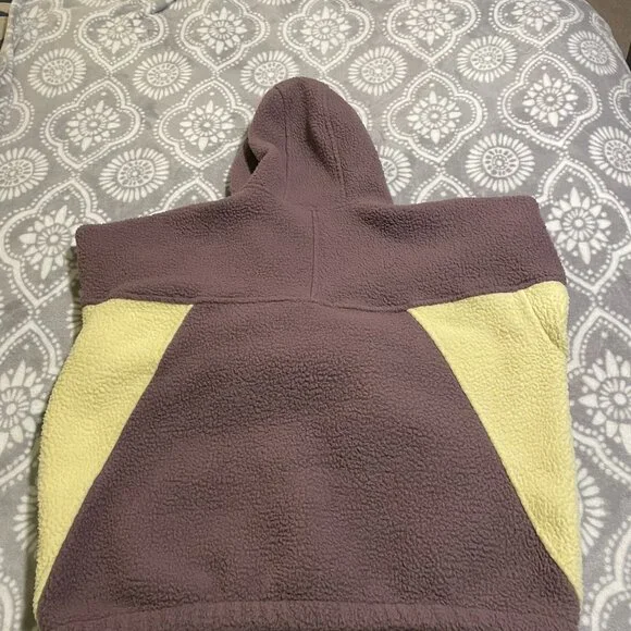 Marmot Women's Super Aros Fleece Hoodie, Large EUC - Picture 5 of 8